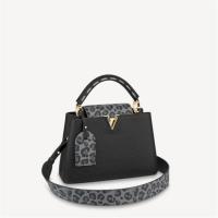 LV M58720 女士黑色 CAPUCINES BB 手袋