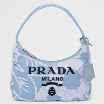 PRADA 1NE515 女士天蓝色 Prada Re-Edition 2000 刺绣斜纹布 Hobo 腋下包