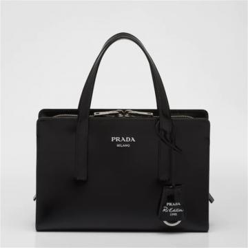 PRADA 1BA357 女士黑色 Prada Re-Edition 1995 亮面迷你手提包