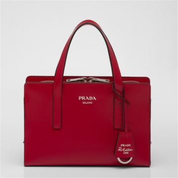 PRADA 1BA357 女士猩红色 Prada Re-Edition 1995 亮面牛皮迷你手提包