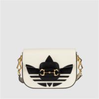 GUCCI 658574 女士白色 adidas x Gucci Horsebit 1955 迷你手袋