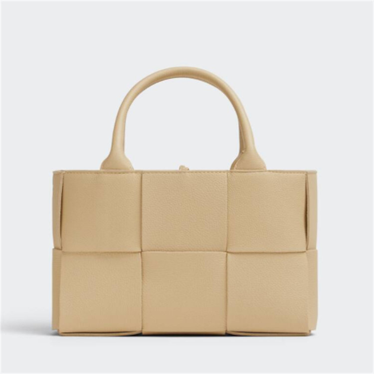 BOTTEGA VENETA 709337VCP119776 女士燕麦色 迷你 ARCO TOTE 托特手袋